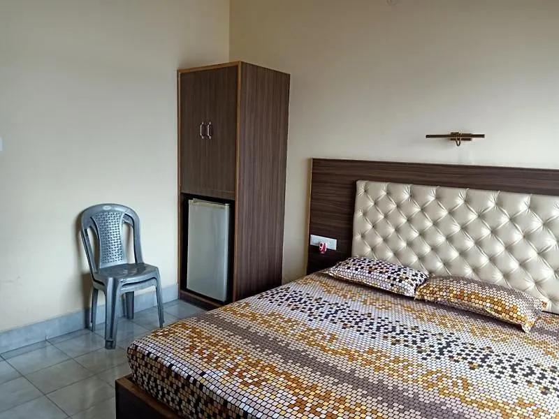 بيت ضيافة فندق دار ضيافة سينديا فاراناسي