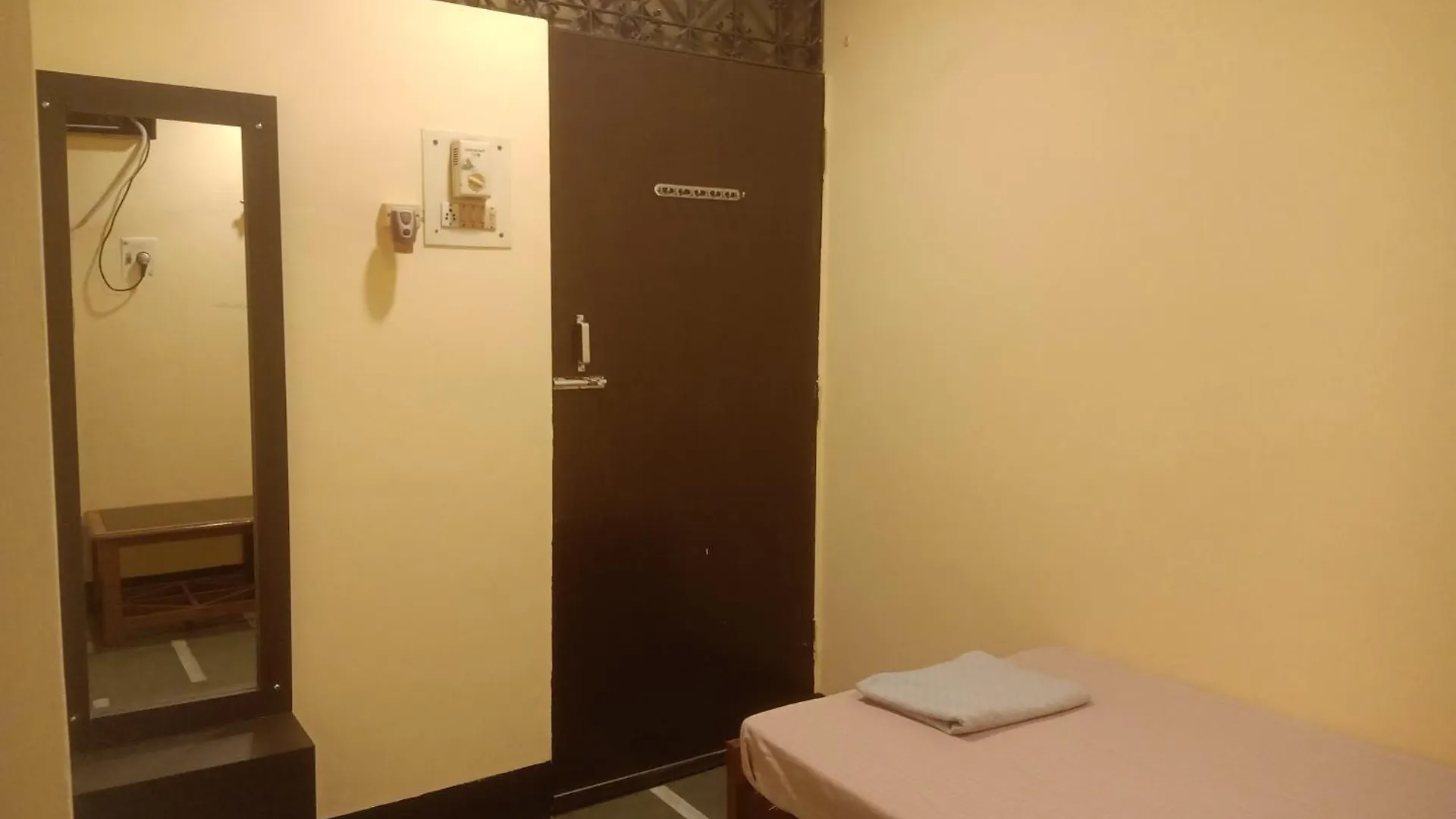 Scindhia Guest House Varanasi