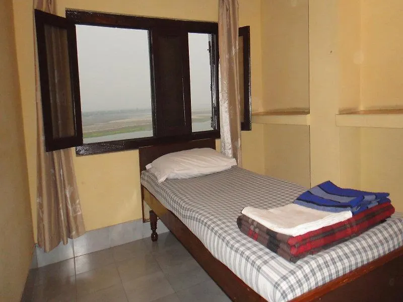 Scindhia Guest House Varanasi
